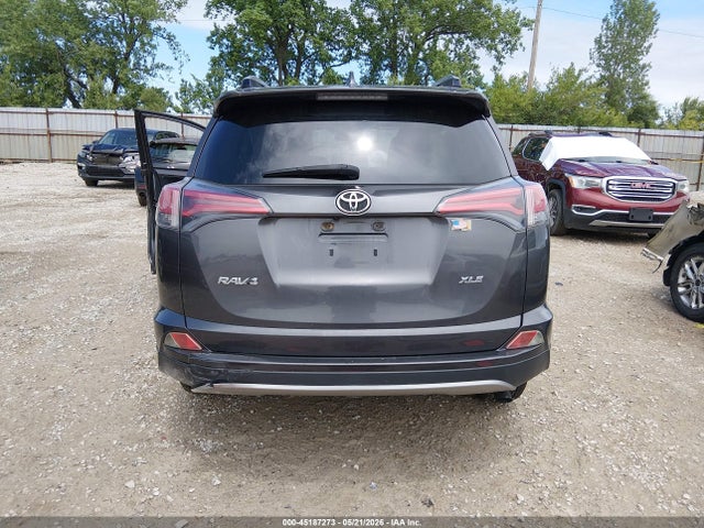 Aukcja sprzedaży 2017 Toyota Rav4 Xle, vin: JTMWFREV8HJ133645, numer aukcji: 45187273