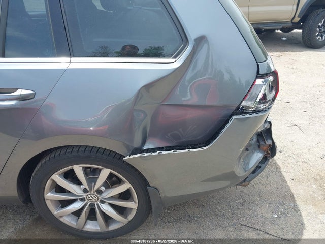 3VWC17AU2GM505532 Volkswagen Golf Sportwagen Tsi Se 4-door