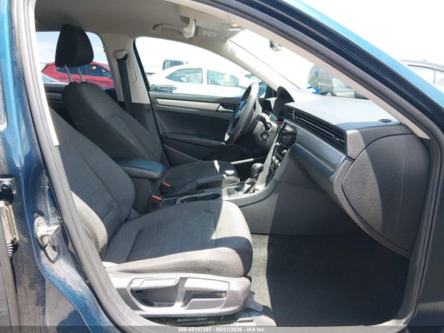 Продажа на аукционе авто 2020 Volkswagen Passat 2.0t S, vin: 1VWAA7A33LC020472, номер лота: 45187297