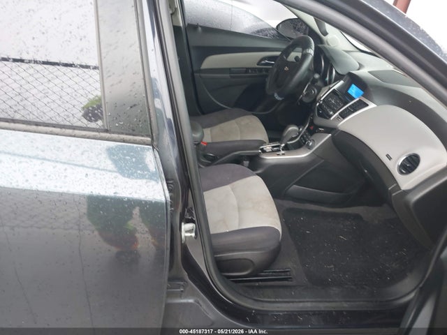 Продажа на аукционе авто 2015 Chevrolet Cruze Ls Auto, vin: 1G1PA5SH0F7164577, номер лота: 45187317