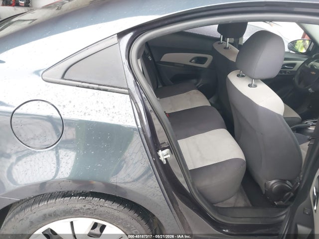 Продажа на аукционе авто 2015 Chevrolet Cruze Ls Auto, vin: 1G1PA5SH0F7164577, номер лота: 45187317