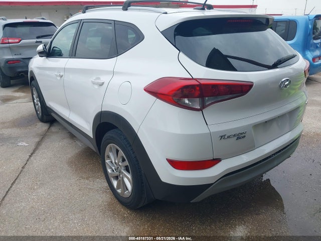 45187331 :رقم المزاد ، KM8J33A28HU353681 vin ، 2017 Hyundai Tucson Eco مزاد بيع