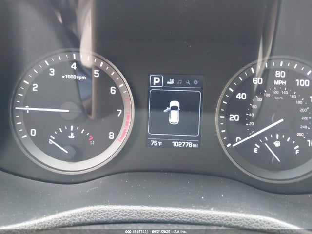 45187331 :رقم المزاد ، KM8J33A28HU353681 vin ، 2017 Hyundai Tucson Eco مزاد بيع