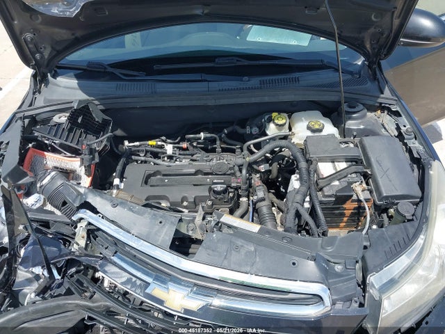 1G1PC5SB6F7256170 Chevrolet Cruze 1lt Auto