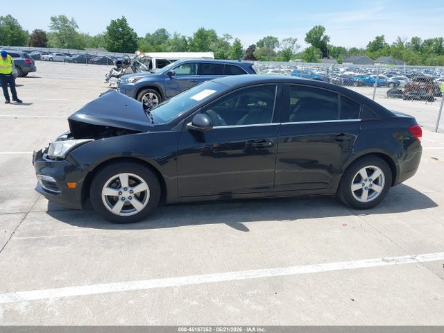 1G1PC5SB6F7256170 Chevrolet Cruze 1lt Auto