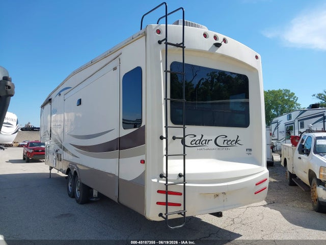 Cedar Creek Other 2018 4X4FCRMT0JS218201 Image 3
