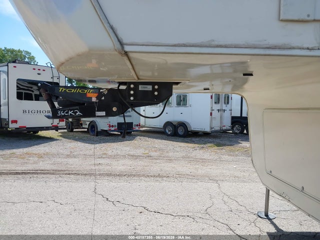 Cedar Creek Other 2018 4X4FCRMT0JS218201 Image 7