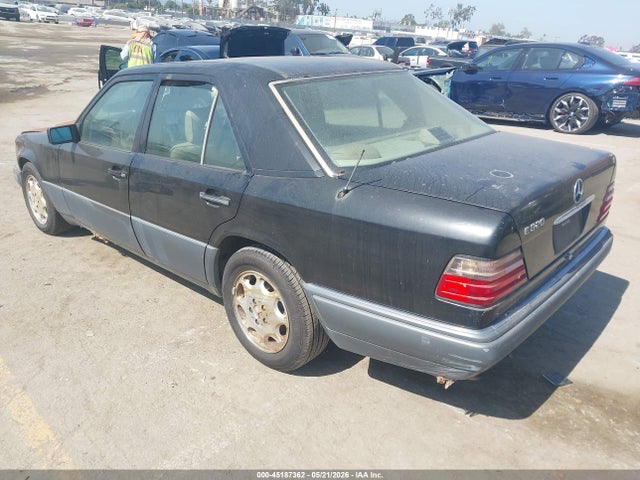 1995 Mercedes-benz E 320 Base/320 Special მანქანა იყიდება აუქციონზე, vin: WDBEA32EXSC219531, აუქციონის ნომერი: 45187362