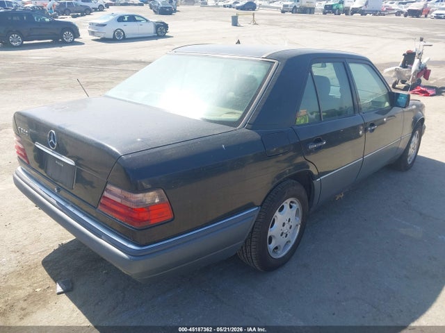 1995 Mercedes-benz E 320 Base/320 Special მანქანა იყიდება აუქციონზე, vin: WDBEA32EXSC219531, აუქციონის ნომერი: 45187362