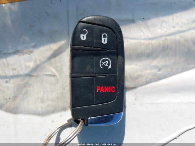 Продаж на аукціоні авто 2017 Jeep Renegade Latitude Fwd, vin: ZACCJABB8HPG31356, номер лоту: 45187451