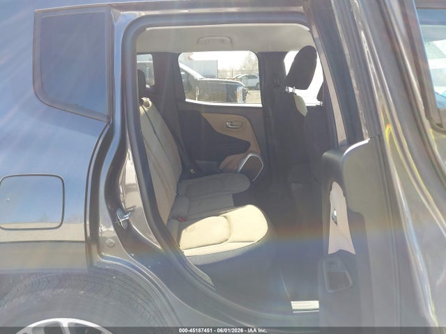 Продаж на аукціоні авто 2017 Jeep Renegade Latitude Fwd, vin: ZACCJABB8HPG31356, номер лоту: 45187451