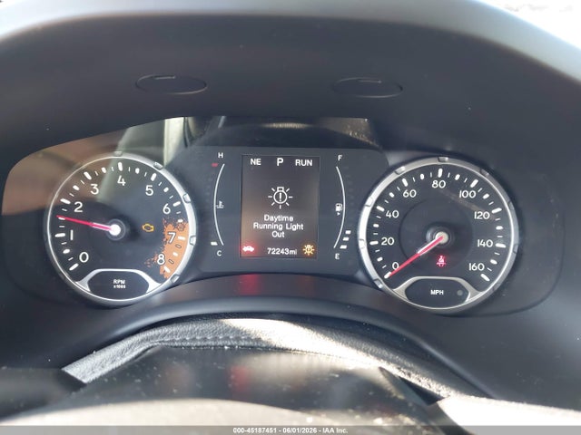 Продаж на аукціоні авто 2017 Jeep Renegade Latitude Fwd, vin: ZACCJABB8HPG31356, номер лоту: 45187451