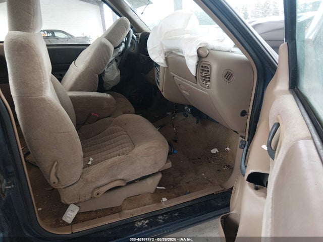 45187472 :رقم المزاد ، 1GCCS1947W8233550 vin ، 1998 Chevrolet S-10 Ls Fleetside مزاد بيع