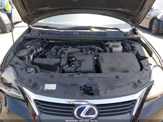 Lexus CT 200H 2015 JTHKD5BH3F2234674 Image 10