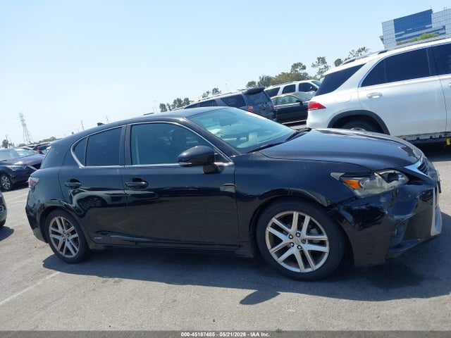 Lexus CT 200H 2015 JTHKD5BH3F2234674 Image 13