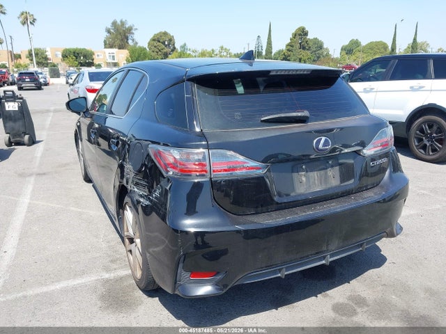 Lexus CT 200H 2015 JTHKD5BH3F2234674 Image 3