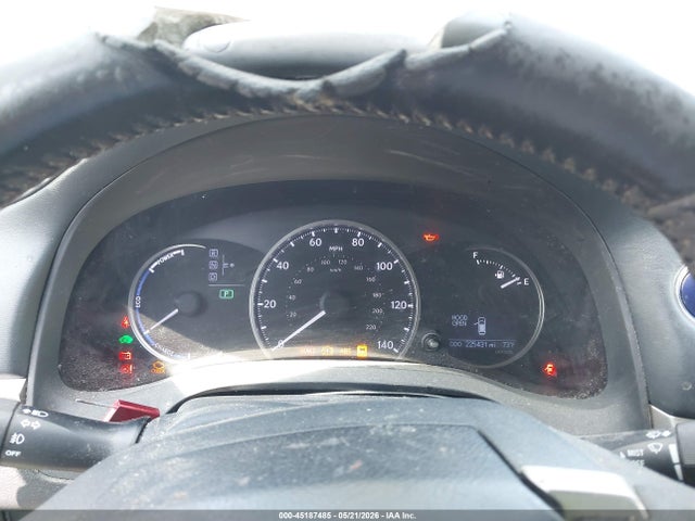 Lexus CT 200H 2015 JTHKD5BH3F2234674 Image 7