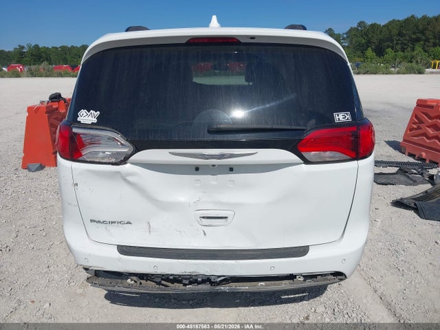 45187583 :رقم المزاد ، 2C4RC1BGXHR503115 vin ، 2017 Chrysler Pacifica Touring-l مزاد بيع