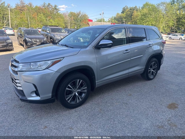 Auction sale of the 2018 Toyota Highlander Le, vin: 5TDBZRFH9JS843564, lot number: 45187598