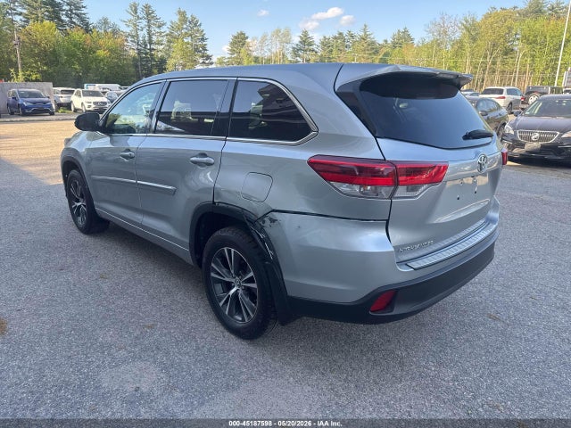 Auction sale of the 2018 Toyota Highlander Le, vin: 5TDBZRFH9JS843564, lot number: 45187598