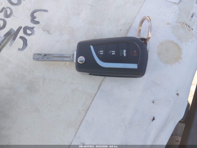 Продаж на аукціоні авто 2018 Toyota Camry Se, vin: 4T1B11HKXJU521847, номер лоту: 45187622