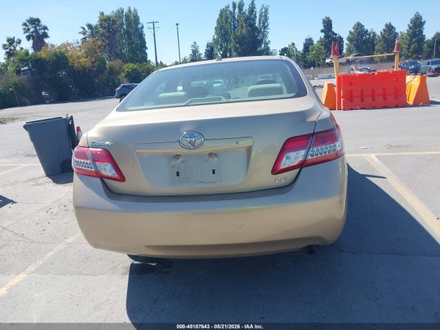 2011 Toyota Camry Le მანქანა იყიდება აუქციონზე, vin: 4T1BF3EKXBU208672, აუქციონის ნომერი: 45187643