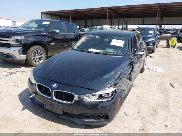 45187676 :رقم المزاد ، WBA8E5G58JNV03151 vin ، 2018 Bmw 320i Xdrive مزاد بيع