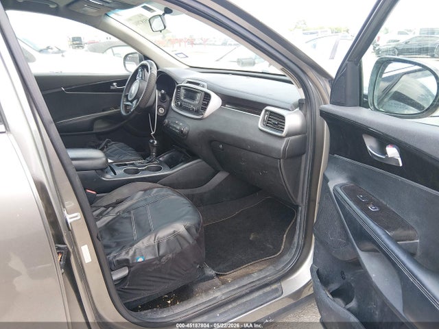 2016 Kia Sorento 2.4l L მანქანა იყიდება აუქციონზე, vin: 5XYPG4A38GG130977, აუქციონის ნომერი: 45187804