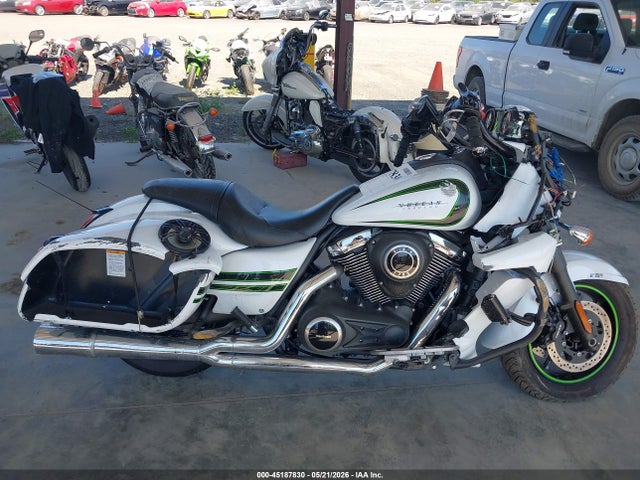 45187830 :رقم المزاد ، JKBVNRK11GA009415 vin ، 2016 Kawasaki Vn1700 K مزاد بيع
