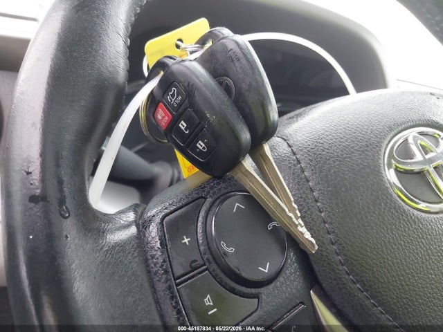Продажа на аукционе авто 2016 Toyota Rav4 Xle, vin: 2T3RFREV1GW506926, номер лота: 45187834