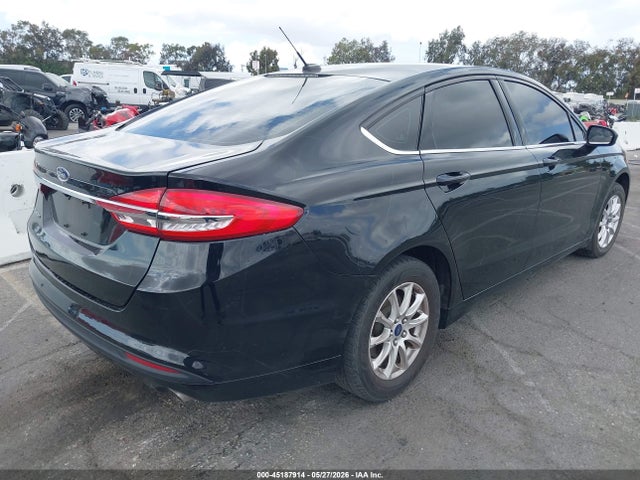 Продаж на аукціоні авто 2017 Ford Fusion S, vin: 3FA6P0G77HR196531, номер лоту: 45187914