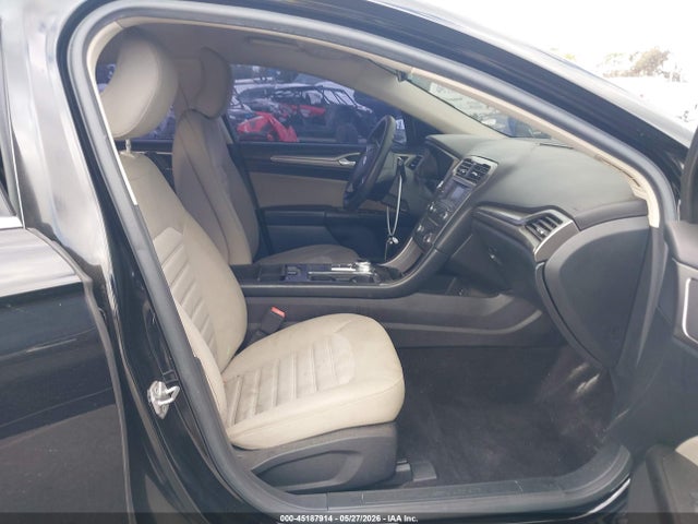Продаж на аукціоні авто 2017 Ford Fusion S, vin: 3FA6P0G77HR196531, номер лоту: 45187914