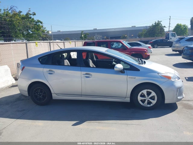 45187920 :رقم المزاد ، JTDKN3DUXC1556002 vin ، 2012 Toyota Prius Two مزاد بيع