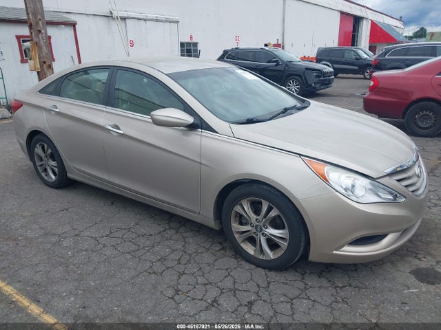 45187921 :رقم المزاد ، 5NPEB4AC5BH042881 vin ، 2011 Hyundai Sonata Gls مزاد بيع