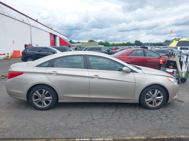 45187921 :رقم المزاد ، 5NPEB4AC5BH042881 vin ، 2011 Hyundai Sonata Gls مزاد بيع
