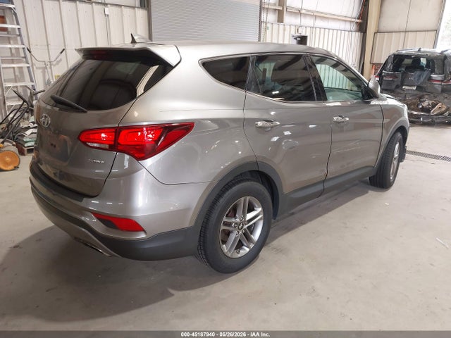 2017 Hyundai Santa Fe Sport 2.4l მანქანა იყიდება აუქციონზე, vin: 5XYZT3LB7HG404285, აუქციონის ნომერი: 45187940