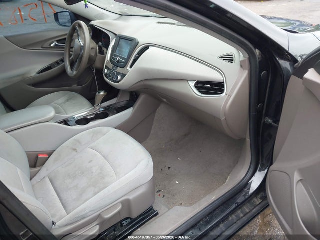 1G1ZC5ST0GF300396 Chevrolet Malibu 1fl
