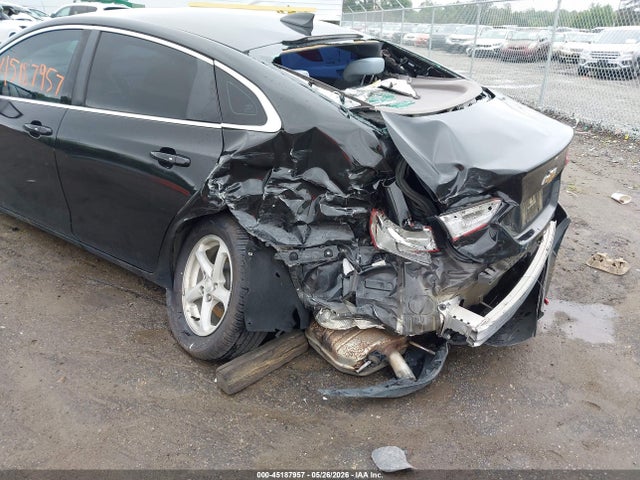 1G1ZC5ST0GF300396 Chevrolet Malibu 1fl