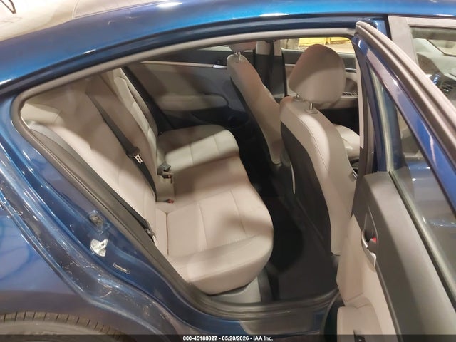 Продажа на аукционе авто 2020 Hyundai Elantra Se, vin: 5NPD74LF3LH610857, номер лота: 45188027