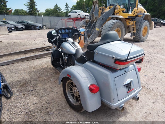 Harley-Davidson FLHTCUTG 2023 1HD1MAF15PB854882 Image 3