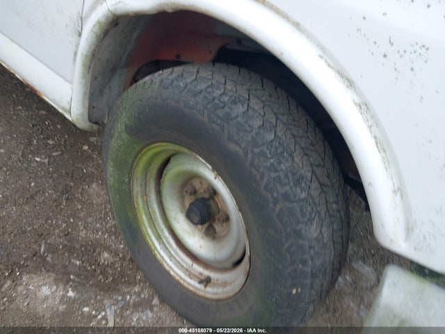 2002 Chevrolet Express მანქანა იყიდება აუქციონზე, vin: 1GCFG15W221168258, აუქციონის ნომერი: 45188079