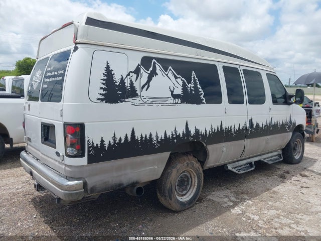 45188086 :رقم المزاد ، 1FBSS31F53HA82891 vin ، 2003 Ford E-350 Super Duty Xl/xlt مزاد بيع
