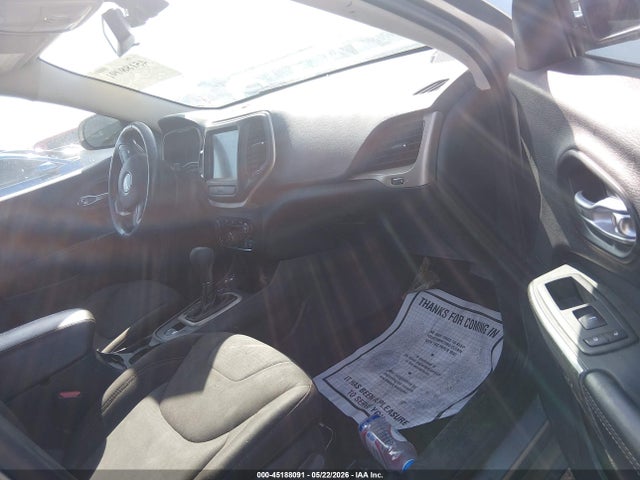 1C4PJMCB4FW789811 Jeep Cherokee Latitude Altitude