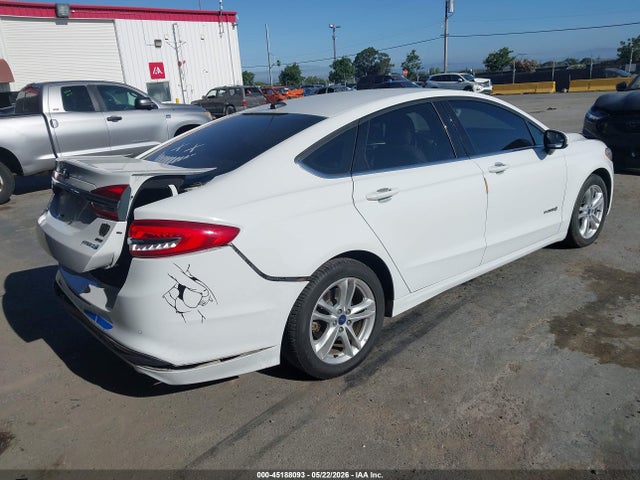 3FA6P0LUXJR269103 Ford Fusion Hybrid Se