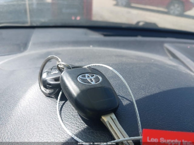 45188116 :رقم المزاد ، 4T1BF1FKXHU808698 vin ، 2017 Toyota Camry Le مزاد بيع