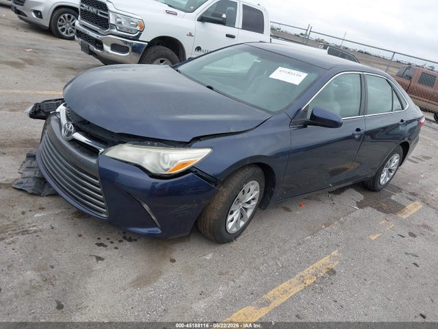 45188116 :رقم المزاد ، 4T1BF1FKXHU808698 vin ، 2017 Toyota Camry Le مزاد بيع
