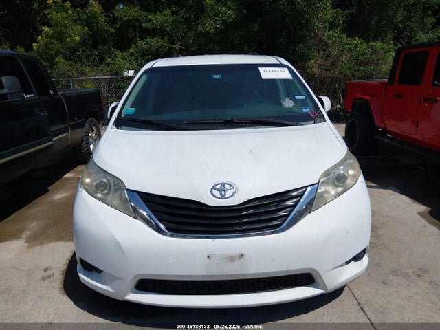 2011 Toyota Sienna Le V6 მანქანა იყიდება აუქციონზე, vin: 5TDKK3DC6BS071938, აუქციონის ნომერი: 45188133