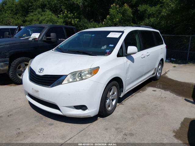 2011 Toyota Sienna Le V6 მანქანა იყიდება აუქციონზე, vin: 5TDKK3DC6BS071938, აუქციონის ნომერი: 45188133