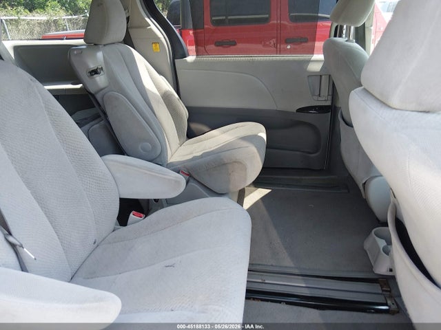 2011 Toyota Sienna Le V6 მანქანა იყიდება აუქციონზე, vin: 5TDKK3DC6BS071938, აუქციონის ნომერი: 45188133