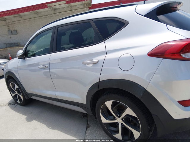 Aukcja sprzedaży 2017 Hyundai Tucson Value, vin: KM8J33A26HU579587, numer aukcji: 45188135